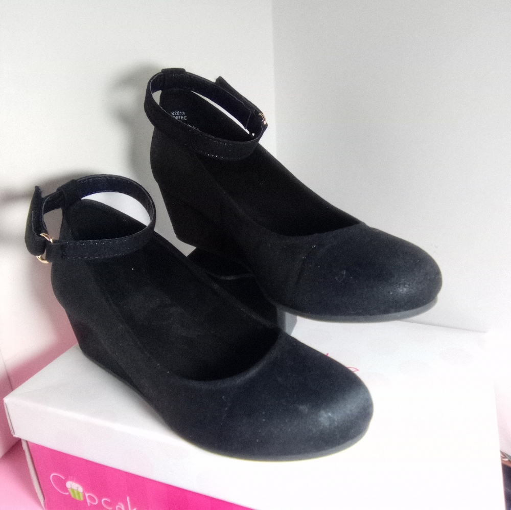 Cupcake Couture Dress Shoes